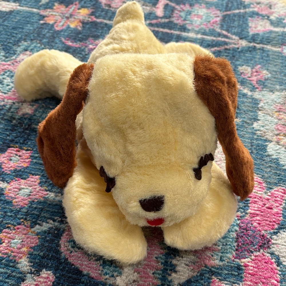 Adorable 1970’s Sleepy Head Puppy